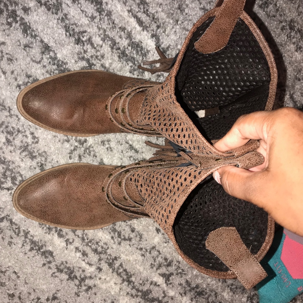 Booties - Picture 5 of 5